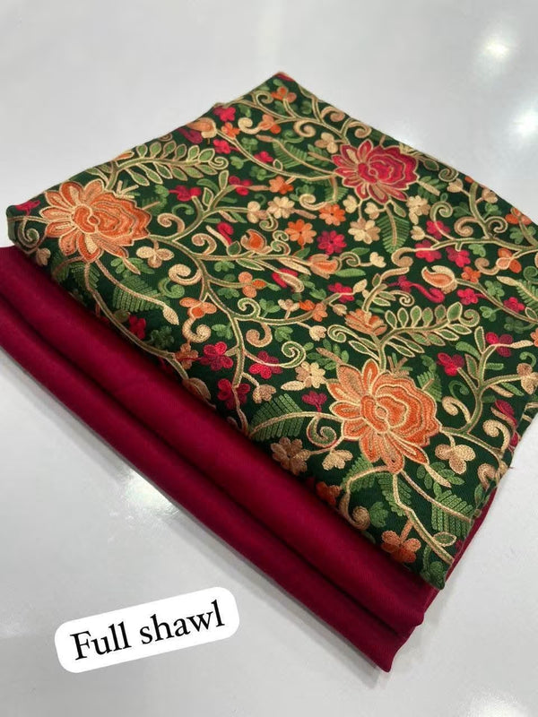 Aari Work 3 Peice Suit (Copy 6)