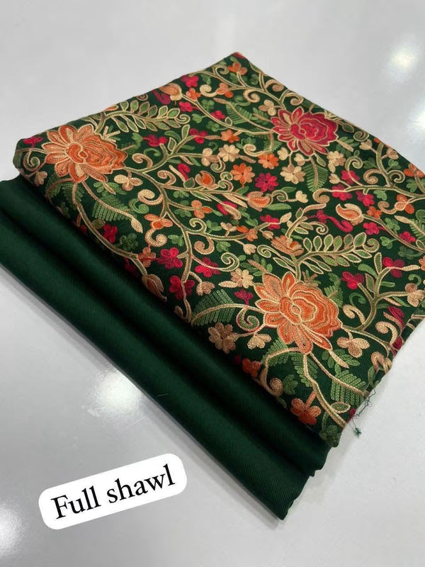 Aari Work 3 Peice Suit (Copy 7)