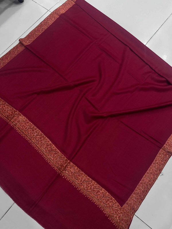 Handmade Woolen Pashmina Shawl – Embrace Elegance and Warmth