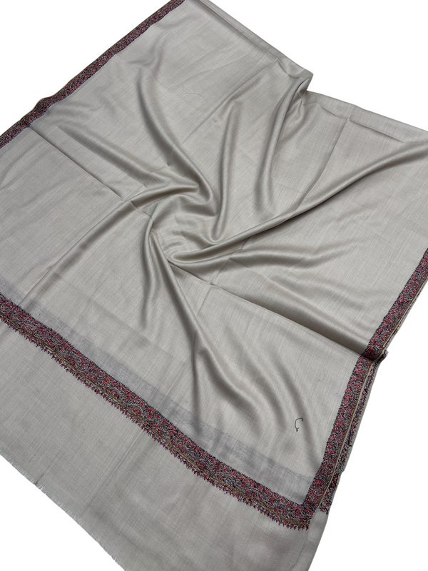 Hasia border needle work