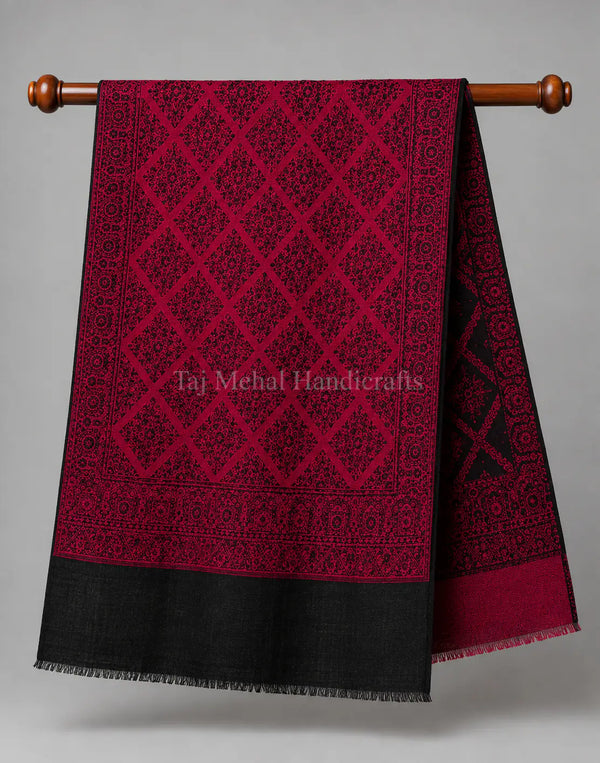 Reversible Kani Wool Shawl – Timeless Elegance for Every Occasion