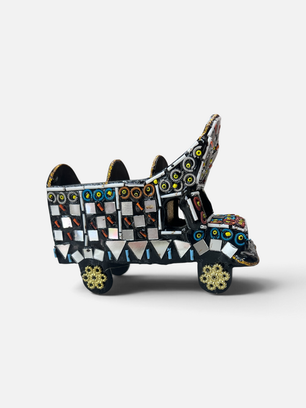 Mirror Art Truck – Handcrafted Table Decor