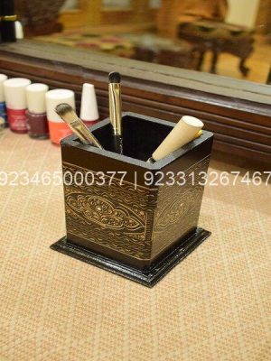 Wooden Pen Holder With Lacquer Art Design – Square